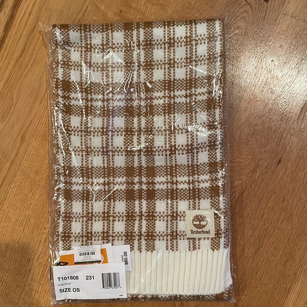 NWT, Timberland scarf, brown/white